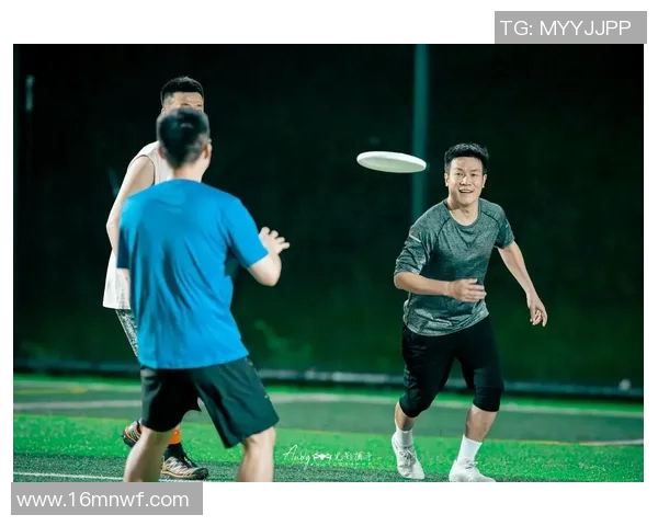 飞盘战术与团队协作:杭州飞盘队的成功运营模式探析MBA 飞盘战术与团队协作:杭州飞盘队的成功运营模式探析MBA