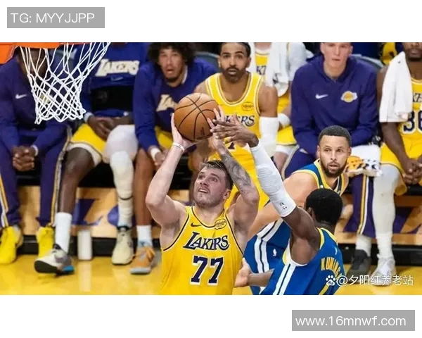 今天勇士与湖人精彩对决回放全程回顾与赛后分析