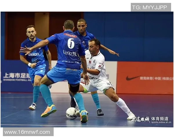 广州足球队以66分领跑杯赛积分榜展现强劲实力和夺冠希望MBA