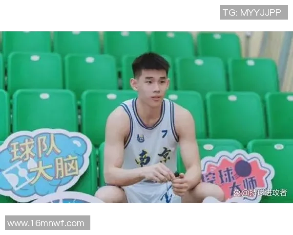 林葳的成长之路：从青涩少年到职场精英的奋斗历程与心路历程